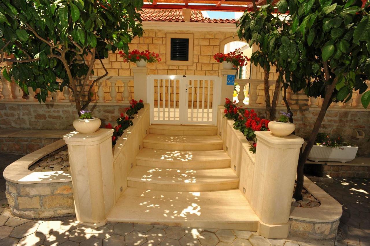 Villa Anni Sutivan Exterior foto